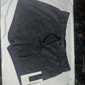 NWT Lululemon on the fly Relaxed Grey Black Shorts, Size 10